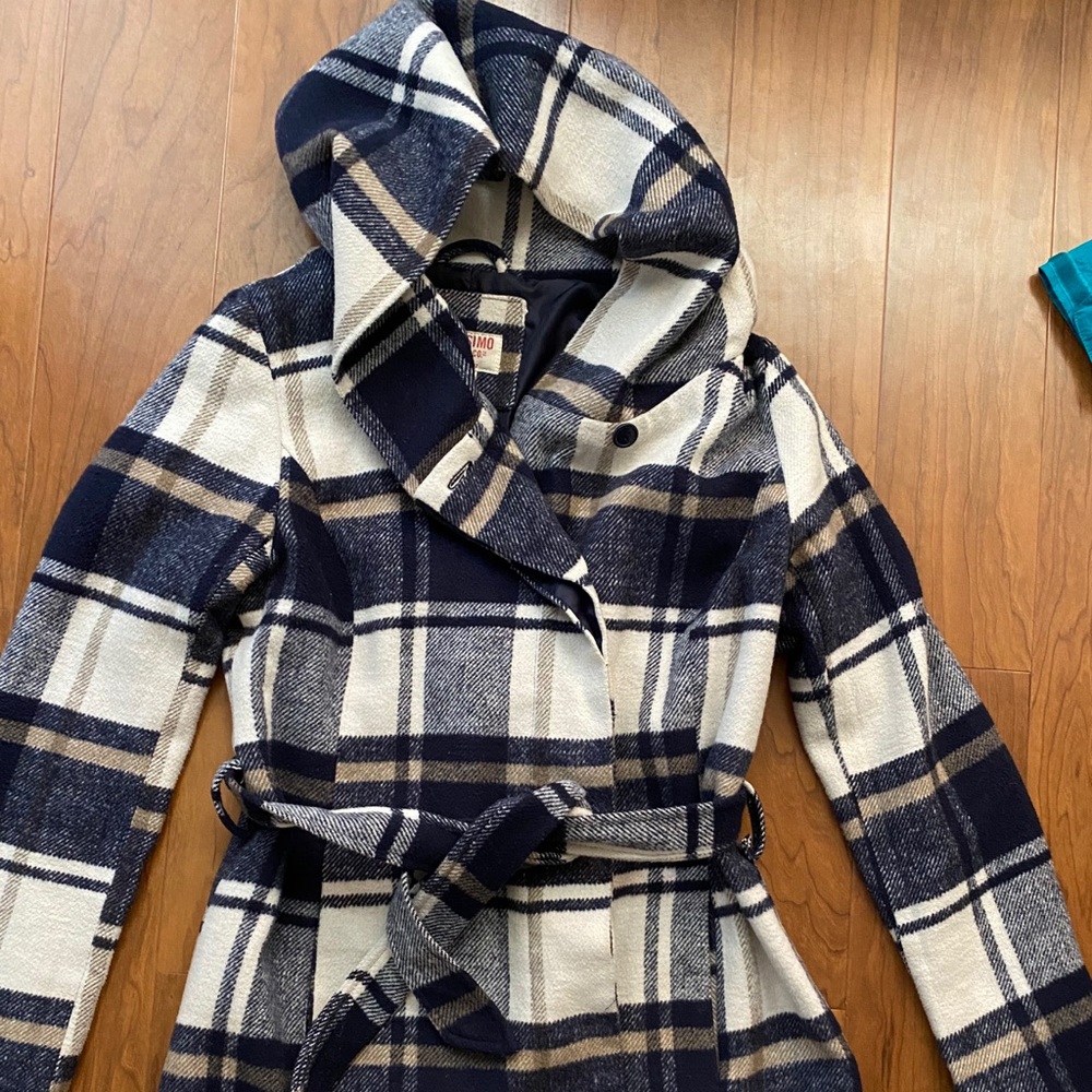 Hooded soft wool pea coat